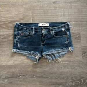 Hollister Low Rise Denim Shorts (7)